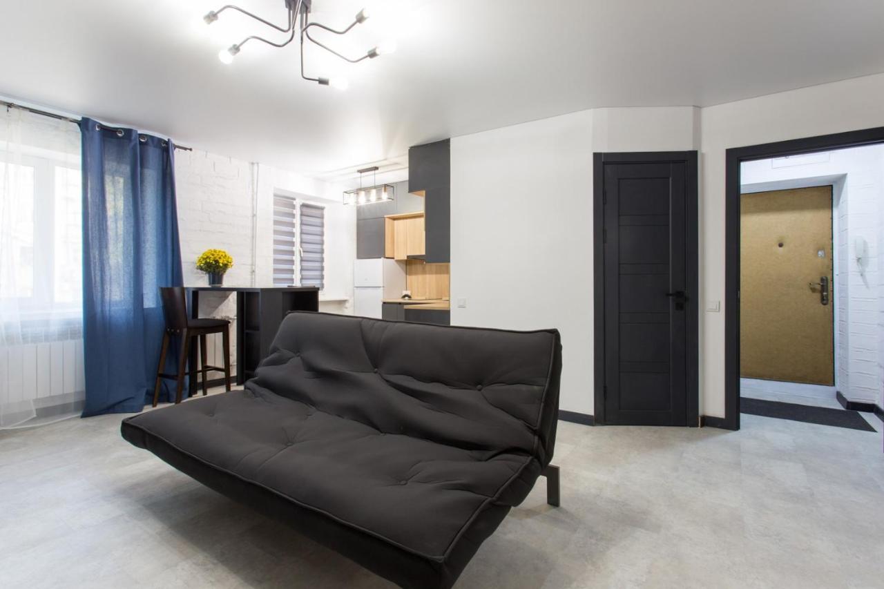 Apartment On 23 Serpnya Kharkiv Eksteriør billede