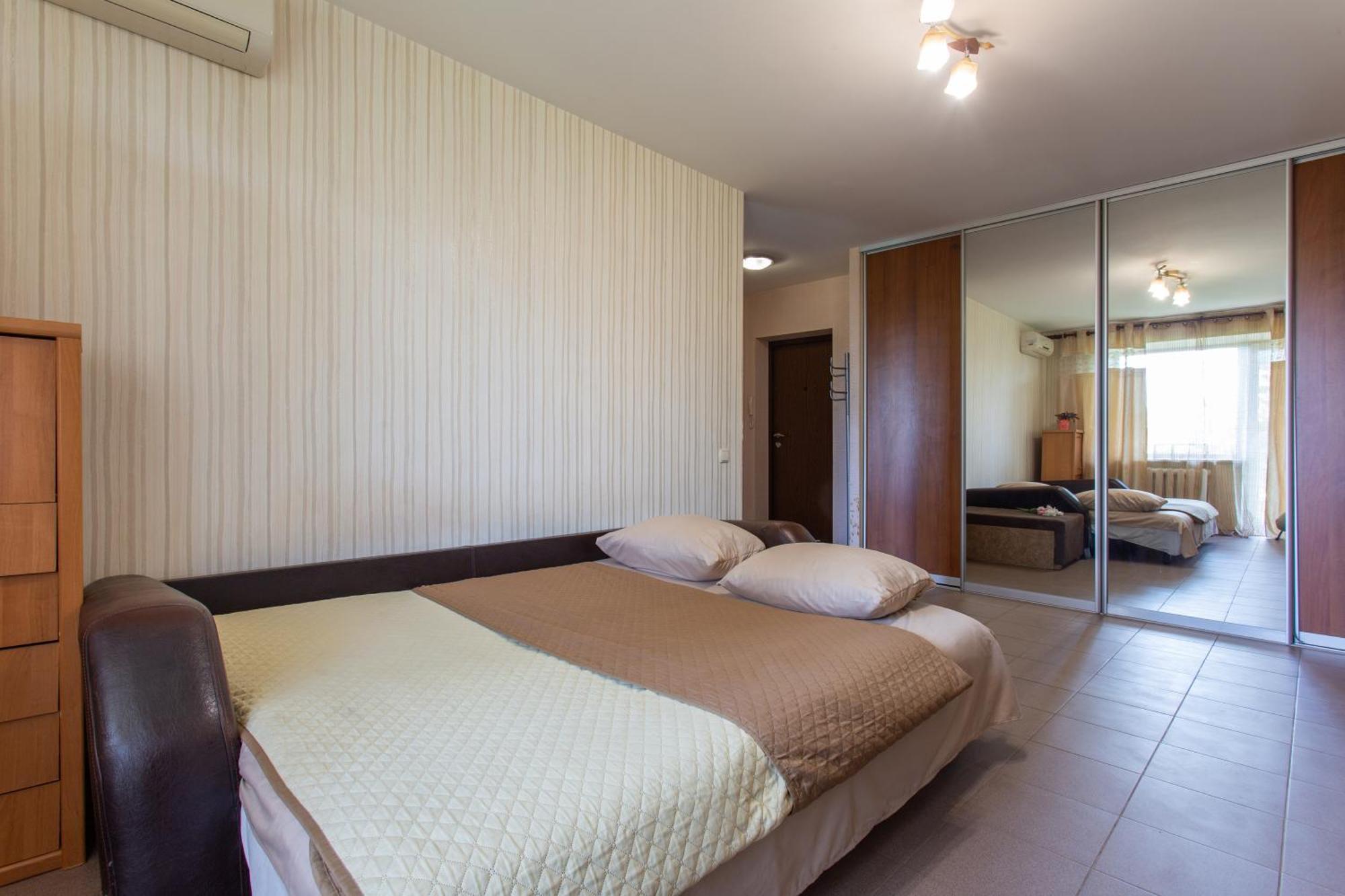 Apartment On 23 Serpnya Kharkiv Eksteriør billede