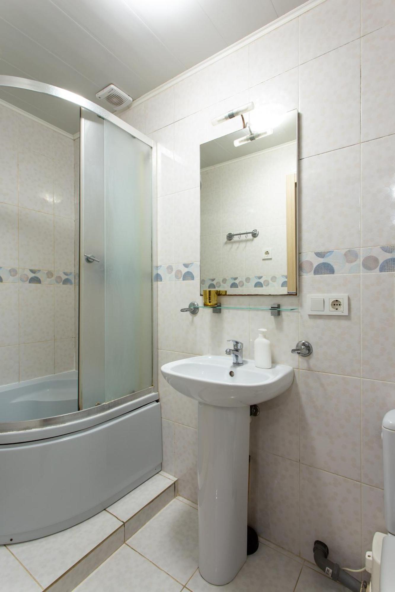 Apartment On 23 Serpnya Kharkiv Eksteriør billede