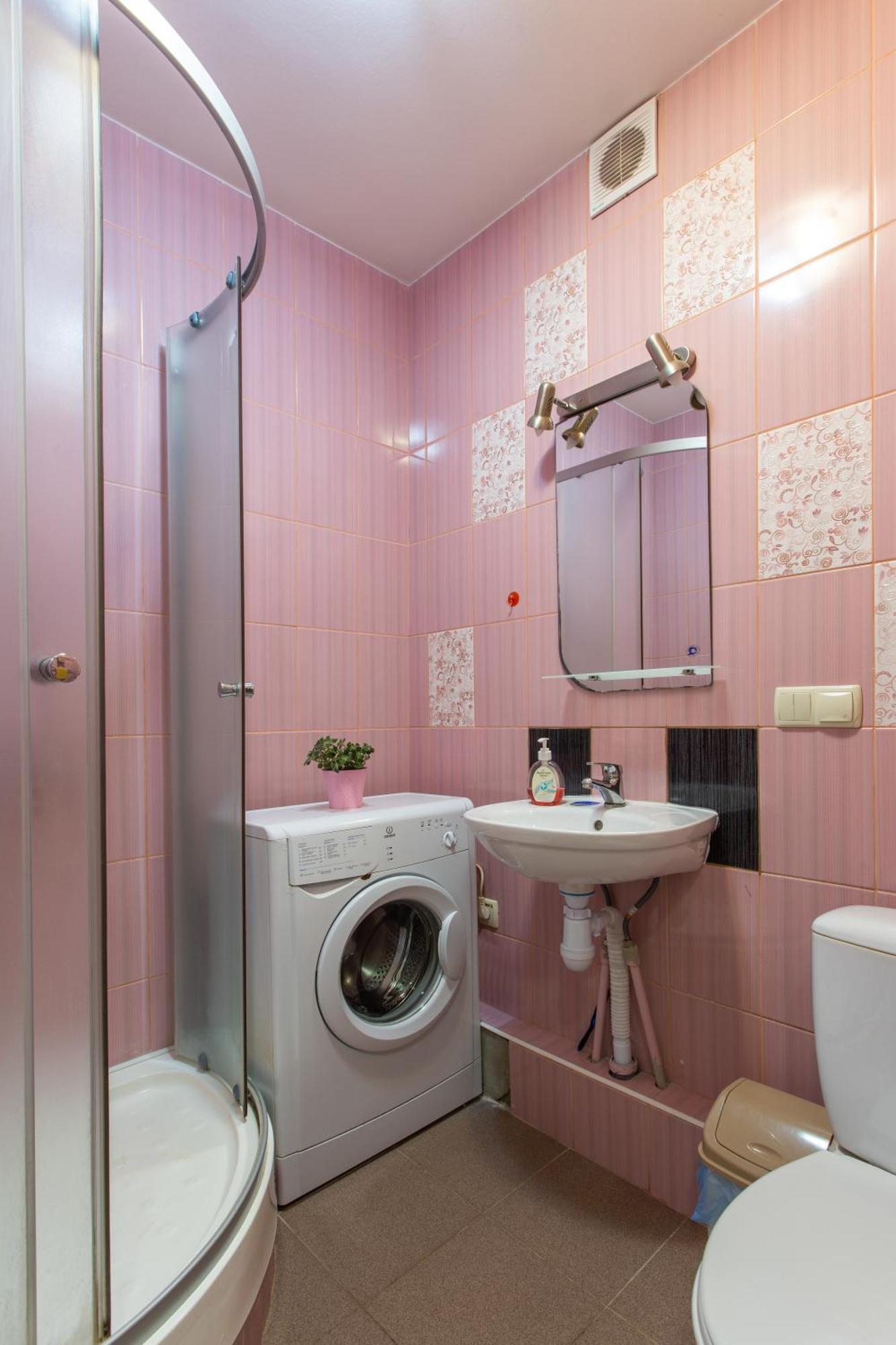 Apartment On 23 Serpnya Kharkiv Eksteriør billede
