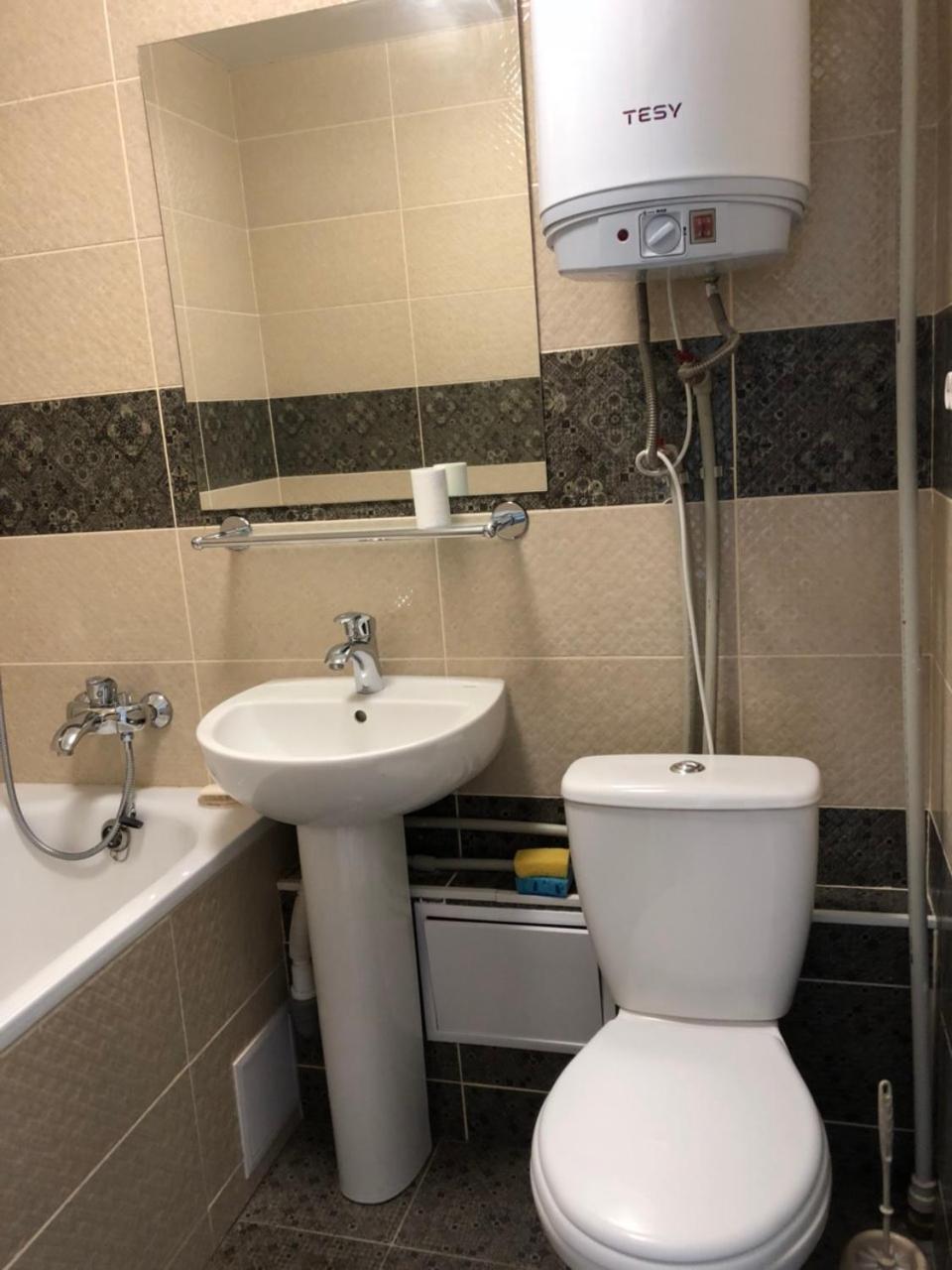 Apartment On 23 Serpnya Kharkiv Eksteriør billede